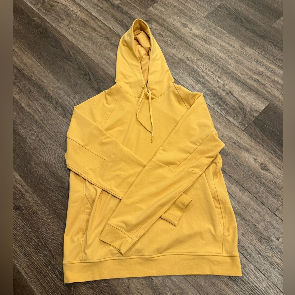 Yellow Lululemon sweatshirt XL